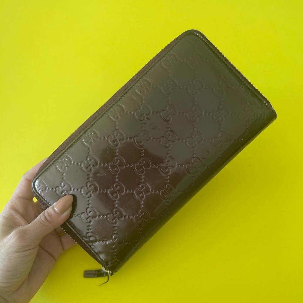 Gucci burgundy patent leather GG wallet